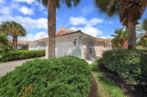 4058 Los Altos Ct, Naples, FL 34109-1301