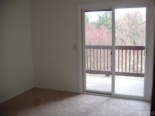 3323 Sayre Dr, Princeton NJ  08540-5836 exterior