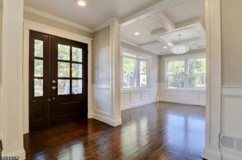 30 Elmwood Dr, Livingston NJ  07039-2205 exterior