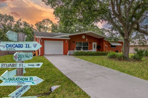 2193 Shelter Dr, Fort Pierce, FL 34952-4849