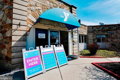 9609 Hastings Dr, Silver Spring MD 20901-3198 exterior