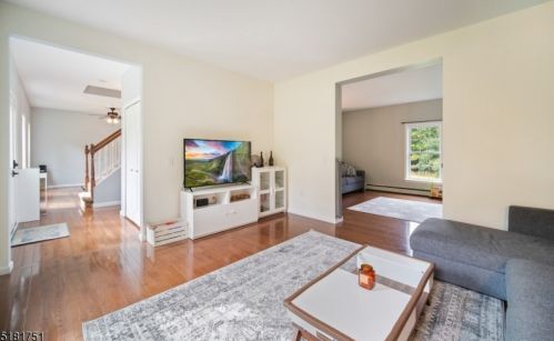 17 Shr Lk Owassa Rd, Fredon NJ 07860-4802 exterior