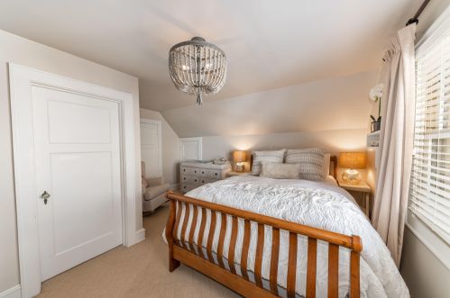 2722 Lefeber Ave, Milwaukee WI 53210-1140 exterior