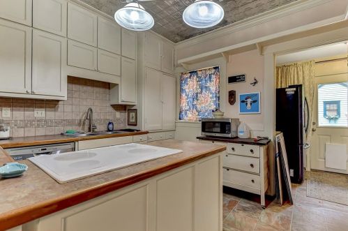 1222 Sears St, Denison TX 75021-2741 exterior