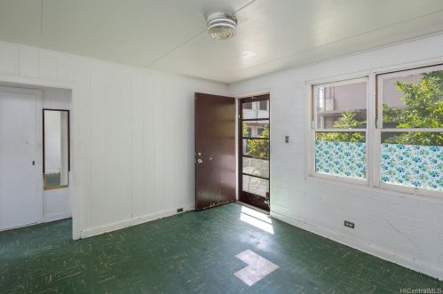 2620 Date St, Honolulu HI 96816-1122 exterior