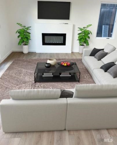 25 Knoll Ln, Mill Valley CA 94941-2305 exterior