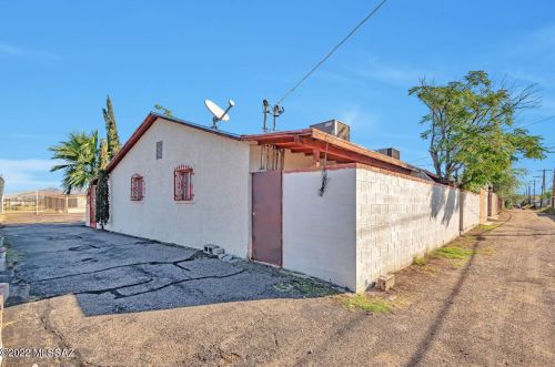 320 29th St, Tucson AZ  85713-2946 exterior