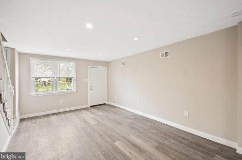 1248 Wycombe Ave, Darby PA 19023-1327 exterior