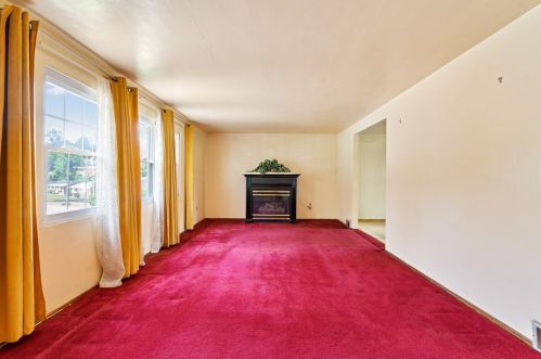 104 Mcalister Dr, Pittsburgh PA 15235-4055 exterior