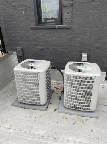 2234 California, Chicago IL 60645-3009 exterior