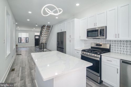 2238 17th St, Philadelphia PA  19132-4403 exterior