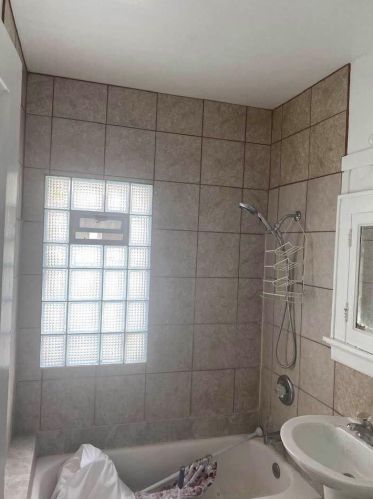 2522 51st St, Milwaukee, WI 53219-3223