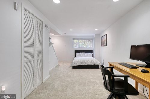 8205 Roanoke Ave, Silver Spring MD 20912-6208 exterior