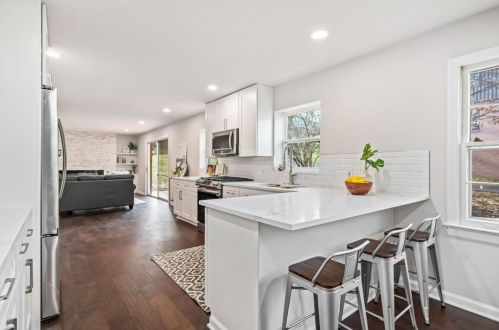 2312 Mill Grove Rd, Pittsburgh PA 15241-2726 exterior