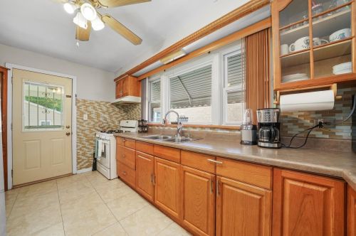 8830 Winchester Ave, Chicago IL  60620-5447 exterior