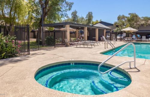 286 Palomino Dr, Chandler AZ 85225-3464 exterior