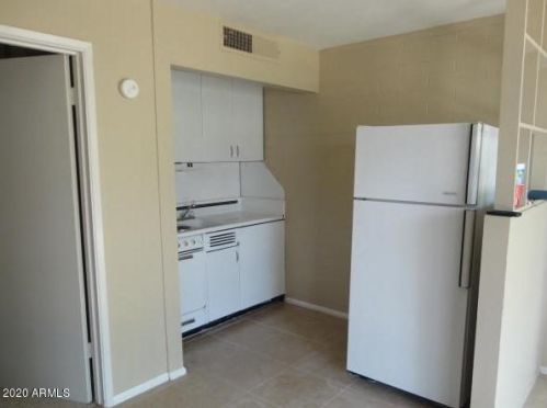 6221 10th Pl, Phoenix, AZ 85014-1626