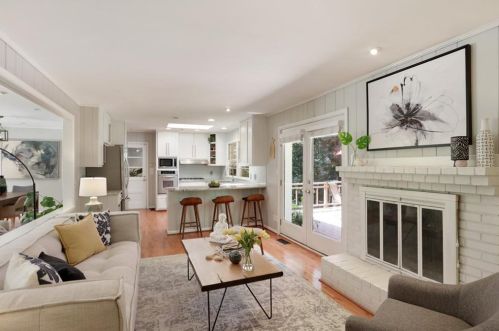 1861 Crestline Dr, Atlanta GA  30345-3871 exterior