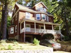 158 Clark St, Newton, MA 02459-2460