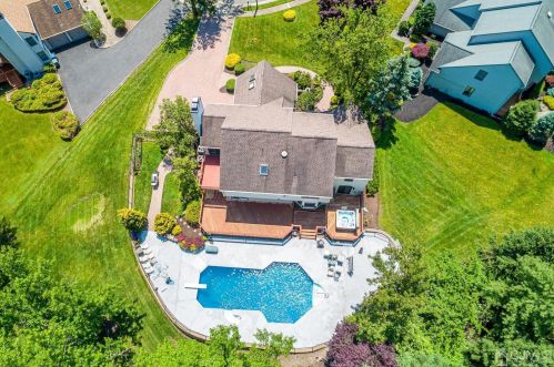 102 King St, Edison NJ 08820-1023 exterior