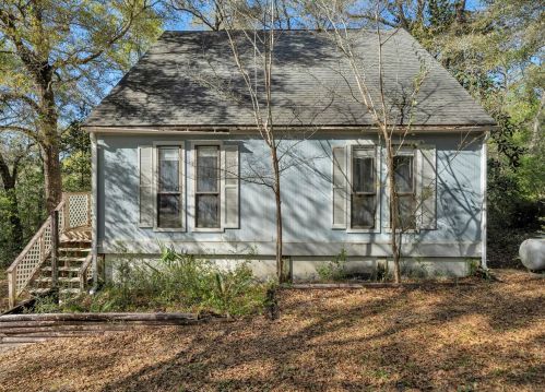 16 Via Internacional, Defuniak Springs, FL 32435-4775