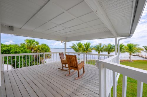 1234 Indian River Dr, Fort Pierce FL  34950-5417 exterior