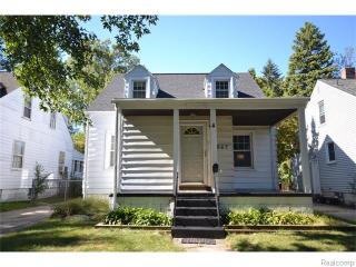 567 Saint Louis St, Detroit MI  48220-3236 exterior