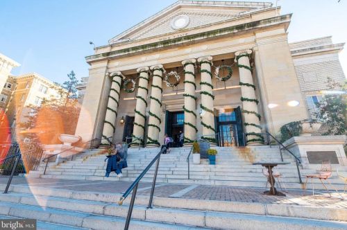 1811 19th St, Washington DC  20009-5528 exterior