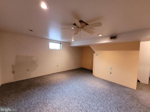 2148 Lee Ln, Chester PA 19014-2213 exterior