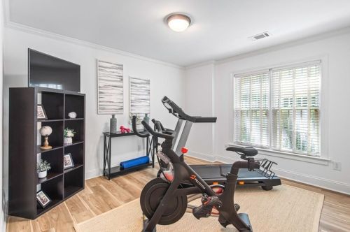 1371 Edmund Ct, Atlanta GA  30306-2236 exterior