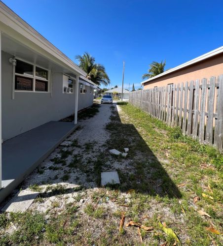 522 11 Ave, Boynton Beach FL 33435-3053 exterior