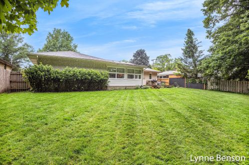 2942 Chamberlain Ave, Grand Rapids MI 49508-2616 exterior