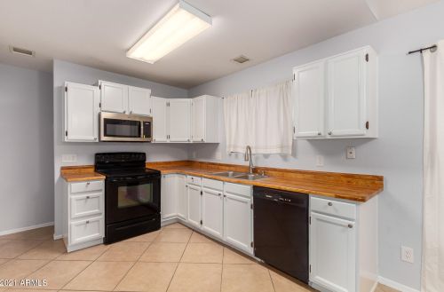 19016 15th St, Phoenix AZ  85024-2364 exterior