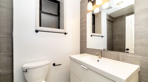 1953 Dickens Ave, Chicago IL  60614-3934 exterior