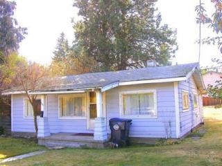 547 Ogden Ave, Bend, OR 97701-1720