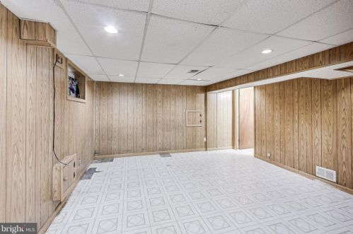 1837 T St, Washington DC 20020-4635 exterior