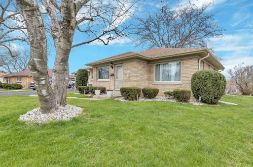 4406 Van Beck Ave, Milwaukee WI 53207-4458 exterior