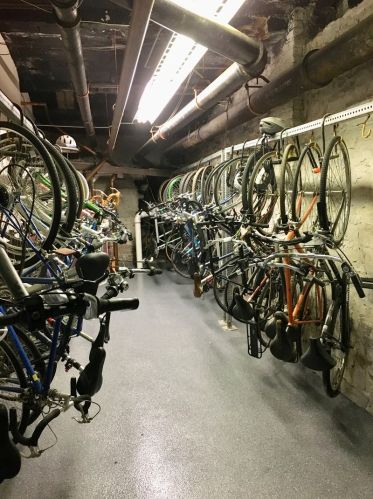 633 Plymouth Ct, Chicago IL 60605-1845 exterior