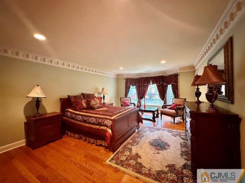 21 Southfield Rd, Edison NJ 08820-3141 exterior