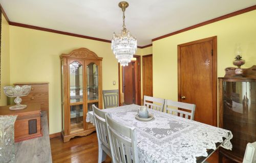 8028 Lisbon Ave, Milwaukee WI 53222-3825 exterior