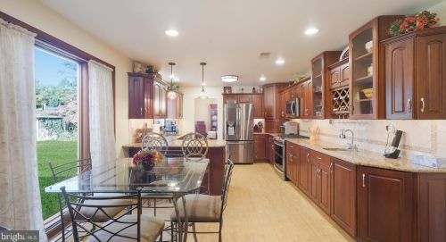 2350 Steven Rd, Huntingdon Valley PA 19006-6610 exterior