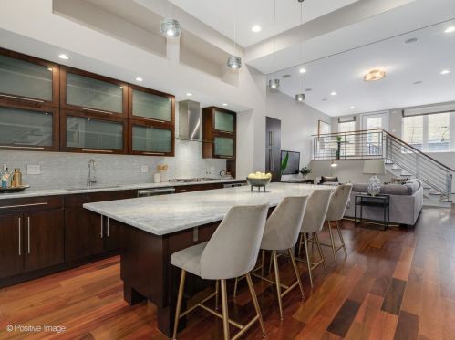 1856 Erie St, Chicago IL 60624-1074 exterior