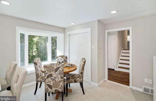 160 Paxon Holw Rd, Media PA 19063-1163 exterior