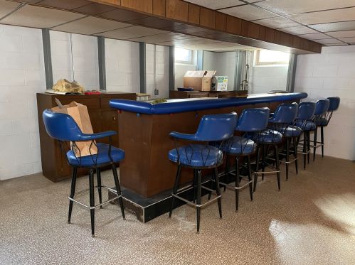 2025 Clayton Crst Ave, Milwaukee WI 53221-3732 exterior