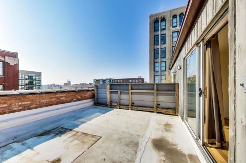 331 Peoria St, Chicago IL 60607-3509 exterior