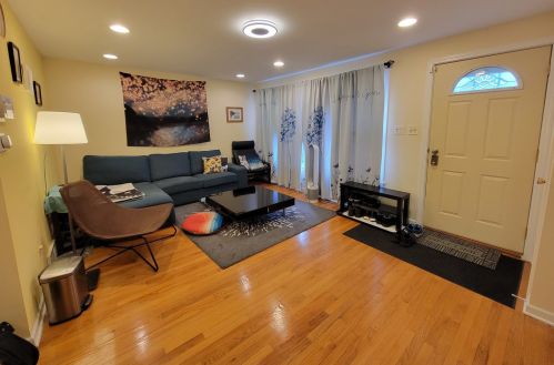 5333 Rockwell St, Chicago, IL 60632-1514