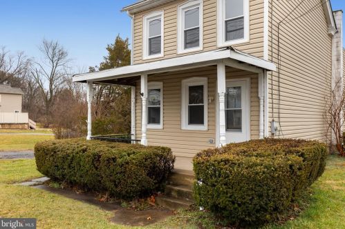 1030 Hanover St, Pottstown PA  19465-7526 exterior