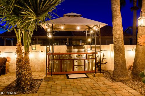 1560 Buena Vis Dr, Chandler AZ 85249-4608 exterior