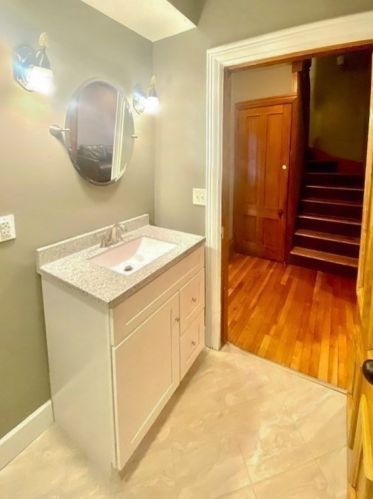 20 Edward St, Worcester MA 01605-3021 exterior