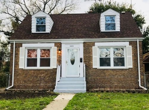 14316 State St, Chicago, IL 60827-2834